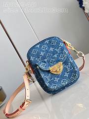 Louis Vuitton M82948 Fairfax Pochette Denim Blue Size 14 x 18 x 25 cm - 1