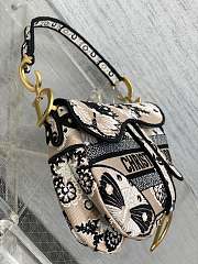Dior Saddle Bag Beige Multicolor Butterfly Bandana Embroidery Size 25.5 x 20 x 6.5 cm - 3