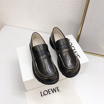 Loewe Blaze Loafer In Bicolour Brushed-Off Calfskin Medium Concealer/Black