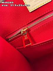 Louis Vuitton M46265 Sac Plat BB Bag Monogram Size 21.5 x 22 x 9 cm - 2