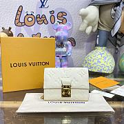 Louis Vuitton M81071 Métis Compact Wallet Cream Size 11.5 x 8.5 x 4 cm - 1