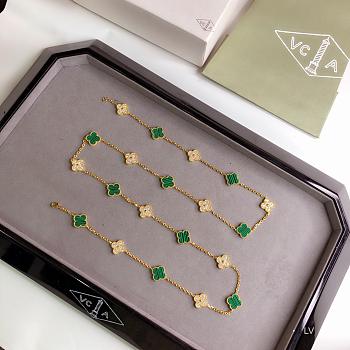 Van Cleef & Arpels Vintage Alhambra Long Necklace 20 Motifs Malachite Green