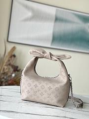 Louis Vuitton M20701 Why Knot PM Bag Galet Beige Size 28 x 34 x 12 cm - 1