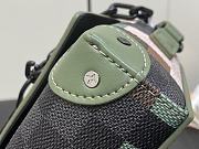 Louis Vuitton M83172 New Steamer Wearable Wallet Green Size 18 x 11 x 6.5 cm - 4