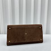 The Row Soft Margaux 17 Bag In Suede Desert Brown Size 43x24x30 cm - 2