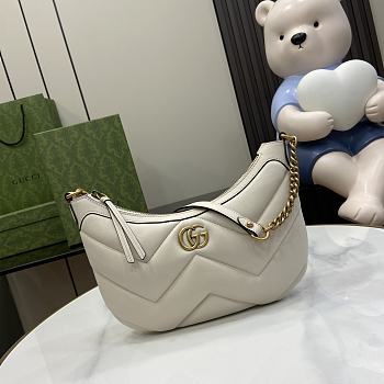 Gucci GG Marmont Small Shoulder Bag 777263 White Size 26x17x4 cm