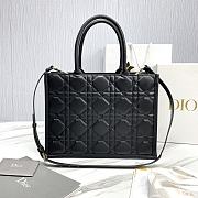 Medium Dior Book Tote Black Macrocannage Calfskin Size 36.5 x 28 x 17.5 cm - 5