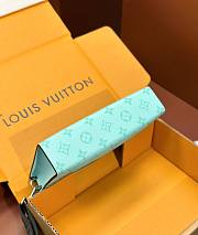 Louis Vuitton M30934 Gaston Wearable Wallet Miami Green Size 22 x 14.5 x 4.5 cm - 2
