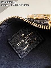 Louis Vuitton M82391 Mini Moon Black Size 20.5 x 11 x 5 cm - 2
