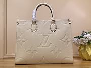 Louis Vuitton M46531 OnTheGo MM Tote Bag Cream Beige Size 35 x 27 x 14 cm - 2