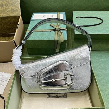 Gucci Horsebit 1955 Shoulder Bag 764155 Silver Crackle Size 26.5 cm