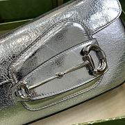 Gucci Horsebit 1955 Shoulder Bag 764155 Silver Crackle Size 26.5 cm - 3