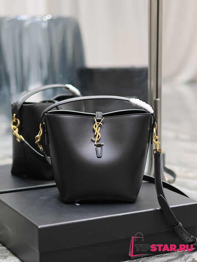 YSL Le 37 Small In Shiny Leather 749036 Black Size 17 X 20 X 13 CM - 1