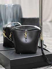 YSL Le 37 Small In Shiny Leather 749036 Black Size 17 X 20 X 13 CM - 1