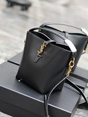YSL Le 37 Small In Shiny Leather 749036 Black Size 17 X 20 X 13 CM - 3