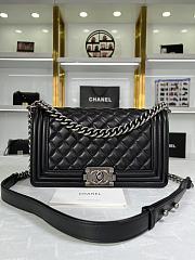 Chanel Boy Handbag Black Calfskin A67086 Size 15 × 25 × 9 cm - 1