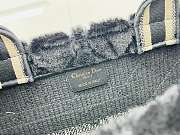 Medium Dior Book Tote Navy Blue Cannage Shearling Size 36 x 27.5 x 16.5 cm - 3