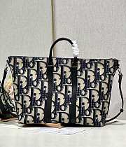Dior Weekender 40 Bag Beige and Black Maxi Dior Oblique Jacquard Size 40 x 33 x 22.5 cm - 3