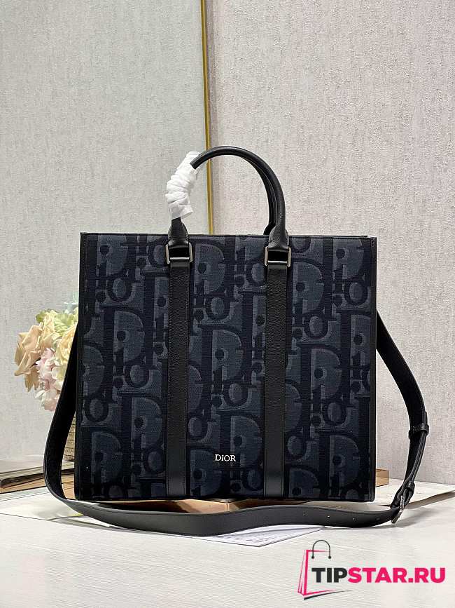 Dior East-West Tote Bag Black Maxi Dior Oblique Jacquard Size 40.5 x 35 x 12 cm - 1
