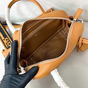Prada Leather Top-Handle Bag Brown Size 24x12x8 cm - 3