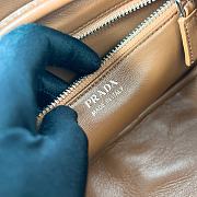 Prada Leather Top-Handle Bag Brown Size 24x12x8 cm - 2