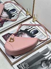 Dior Saddle Shoulder Pouch Pink Goatskin Size 20 x 15 x 4 cm - 4