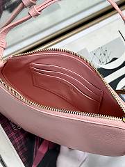 Dior Saddle Shoulder Pouch Pink Goatskin Size 20 x 15 x 4 cm - 2