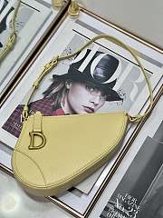 Dior Saddle Shoulder Pouch Yellow Goatskin Size 20 x 15 x 4 cm - 2