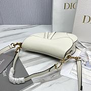 Dior Saddle Bag with Strap Dusty Ivory Smooth Calfskin Size 25.5 x 20 x 6.5 cm - 4