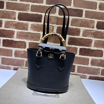 Gucci Diana Small Tote Bag Black ‎750396 Size 22 x 20.5 x 11.5cm
