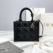 Small Dior Book Tote Black Macrocannage Calfskin Size 26.5 x 21 x 14 cm - 1