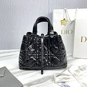 Medium Dior Toujours Bag Black Macrocannage Crinkled Calfskin Size 28.5 x 21.5 x 17 cm - 3