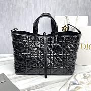 Large Dior Toujours Bag Black Macrocannage Crinkled Calfskin Size 37 x 27 x 19 cm - 4