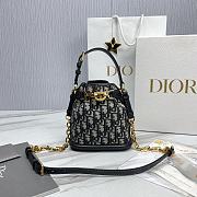 Small C'est Dior Bag Blue Dior Oblique Jacquard Size 17 x 18 x 7 cm - 1