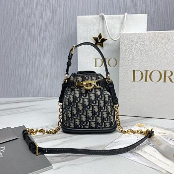 Small C'est Dior Bag Blue Dior Oblique Jacquard Size 17 x 18 x 7 cm