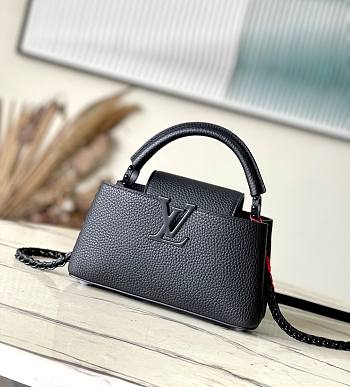 Louis Vuitton M23955 Capucines East-West Mini All Black Size 22 x 12 x 8 cm
