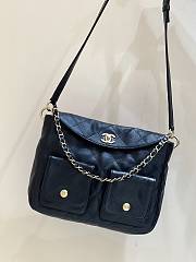 Chanel Large Hobo Bag AS4668 Size 21.5 × 30 × 5 cm - 3