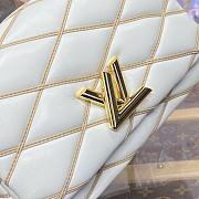 Louis Vuitton M25060 GO-14 MM Cream Beige Size 23 x 16 x 10 cm - 3