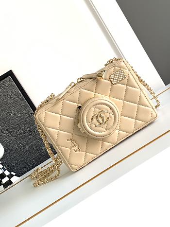 Chanel Camera Bag AS4817 Beige Size 11.5 × 16 × 6 cm