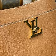 Louis Vuitton M24165 Lock And Walk Cognac Brown Size 20 x 20.5 x 12 cm - 2