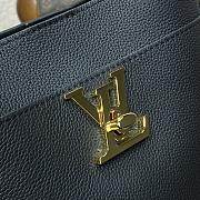 Louis Vuitton M24006 Lock And Walk Black Size 20 x 20.5 x 12 cm - 2