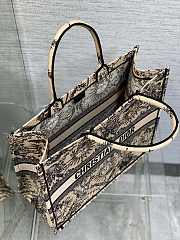 Large Dior Book Tote Beige and Black Toile de Jouy Soleil Embroidery Size 42 x 35 x 18.5 cm - 2