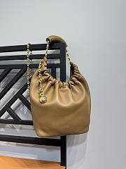 Loewe Small Squeeze Bag In Nappa Lambskin Brown Size 29X24X10.5 cm - 1