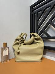 Loewe Small Squeeze Bag In Nappa Lambskin Clay Green Size 29X24X10.5 cm - 5