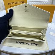 Louis Vuitton N63208 Sarah Wallet Damier Azur Size 19 x 10.5 x 2.5 cm - 4