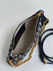 Dior 30 Montaigne Dior Midi Mini Bag Oblique Size 23*5*13cm - 5