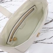 Gucci Jackie Small Shoulder Bag Ivory 782849 Size 27.5 x 19 x 4cm - 5