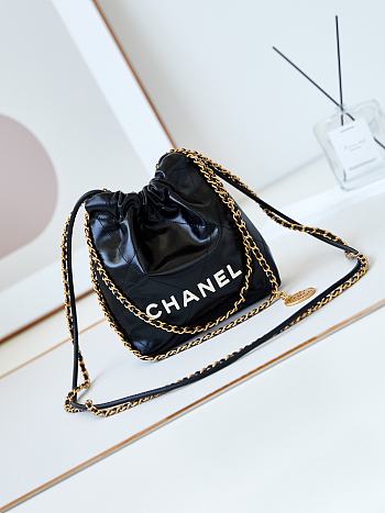 Chanel 22 Mini Handbag Black & White Letter AS3980 Size 20 × 19 × 6 cm