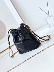 Chanel 22 Mini Handbag Black & White Letter AS3980 Size 20 × 19 × 6 cm - 3