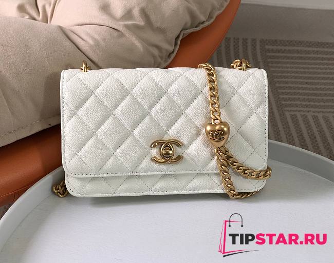 Chanel Wallet on Chain WOC with Heart Pearl Crush White Caviar 19cm - 1